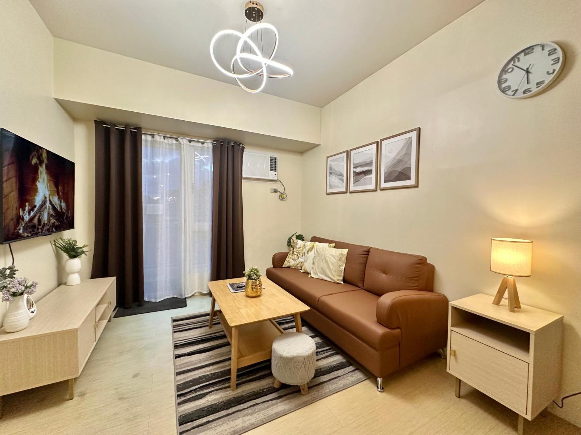 קגיאן דה אורו 2-Bedroom Condo Unit With Balcony At Centrio Tower Beside Ayala Centrio Mall Downtown Cdo מראה חיצוני תמונה