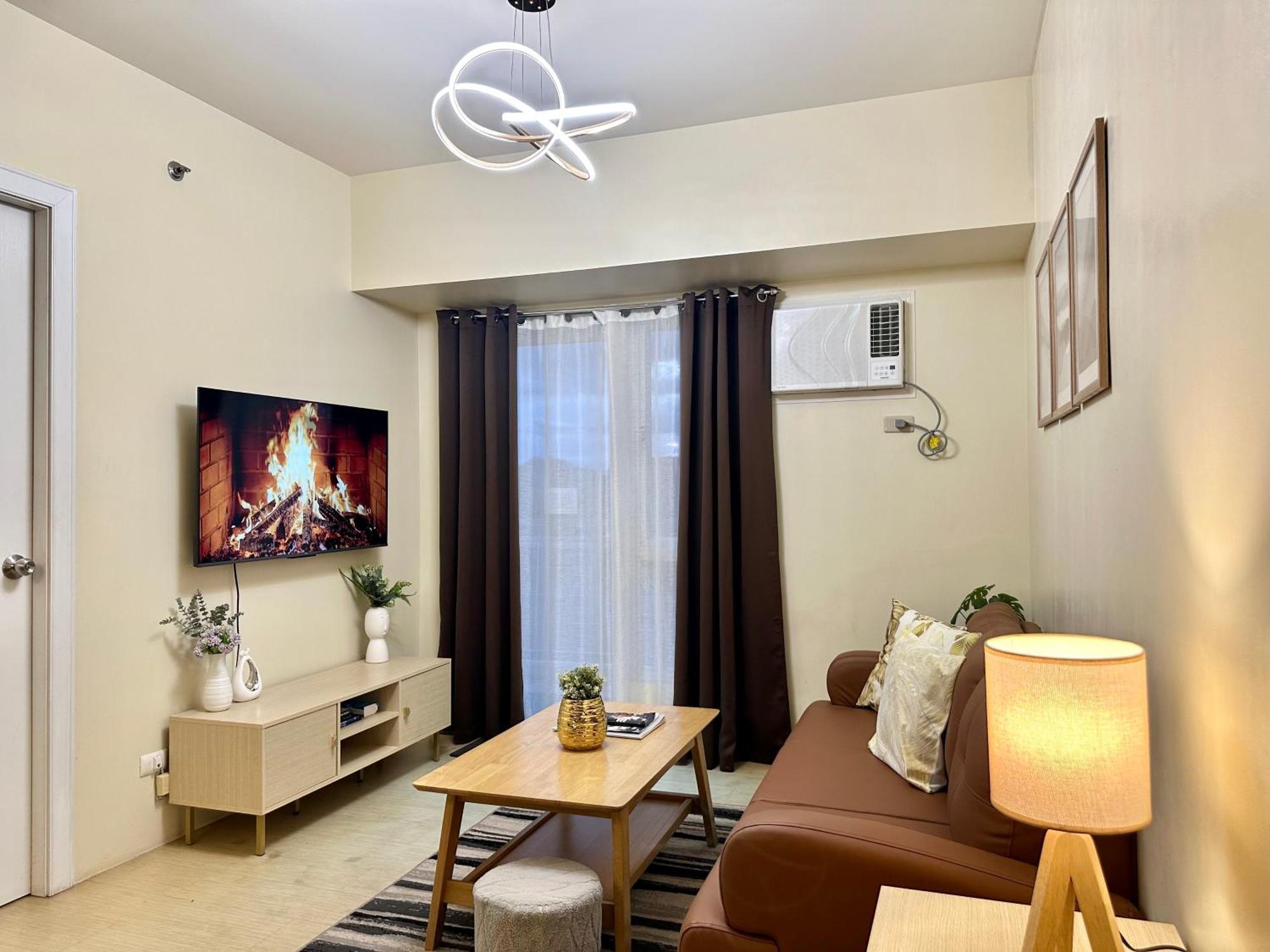 קגיאן דה אורו 2-Bedroom Condo Unit With Balcony At Centrio Tower Beside Ayala Centrio Mall Downtown Cdo מראה חיצוני תמונה