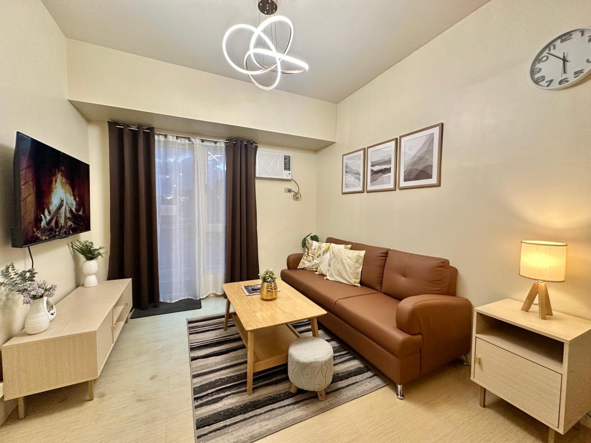 קגיאן דה אורו 2-Bedroom Condo Unit With Balcony At Centrio Tower Beside Ayala Centrio Mall Downtown Cdo מראה חיצוני תמונה